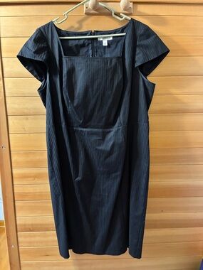 Liz Claiborne Sz.18W Basic Black Striped Cap Sleeve Dress